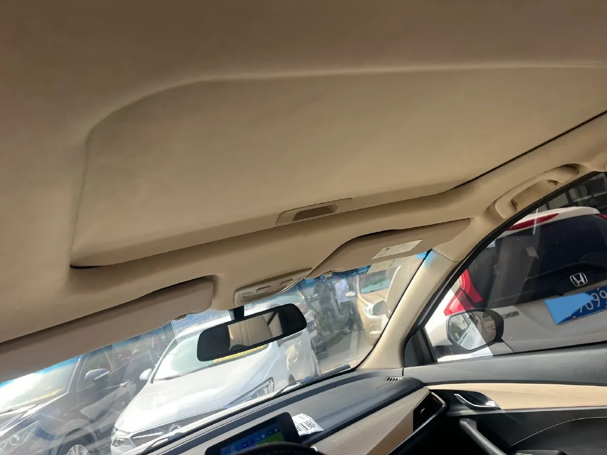 2018 BaoJun 360 1.5L 112HP L4 6MT,autocango,china used car exporter,china ev exporter,chinese used car exporter,chinese used ev exporter