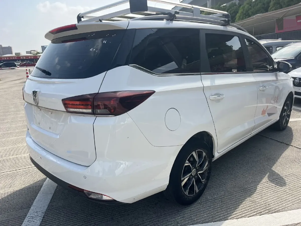 2018 BaoJun 360 1.5L 112HP L4 6MT,autocango,china used car exporter,china ev exporter,chinese used car exporter,chinese used ev exporter