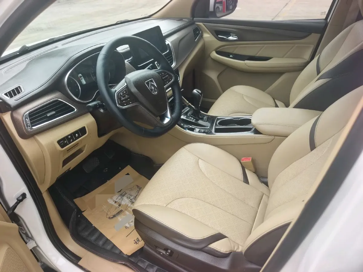 2017 BaoJun 730 1.5T 150HP L4 6MT,autocango,china used car exporter,china ev exporter,chinese used car exporter,chinese used ev exporter