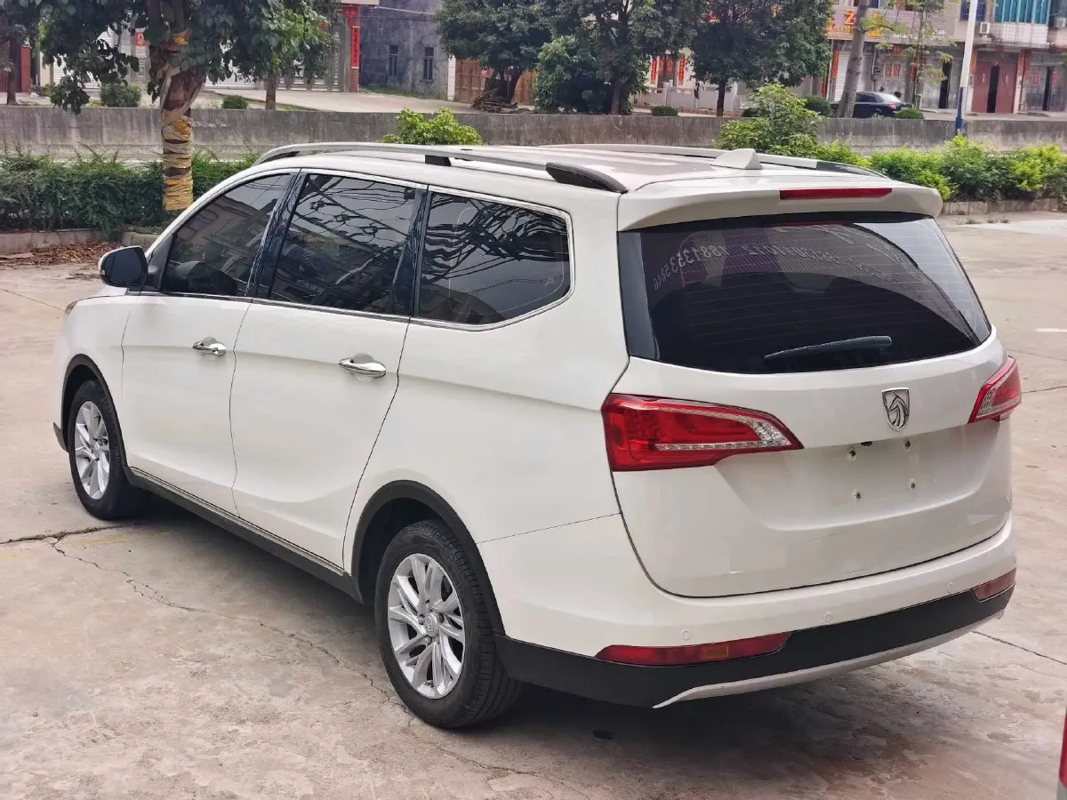 2017 BaoJun 730 1.5T 150HP L4 6MT,autocango,china used car exporter,china ev exporter,chinese used car exporter,chinese used ev exporter