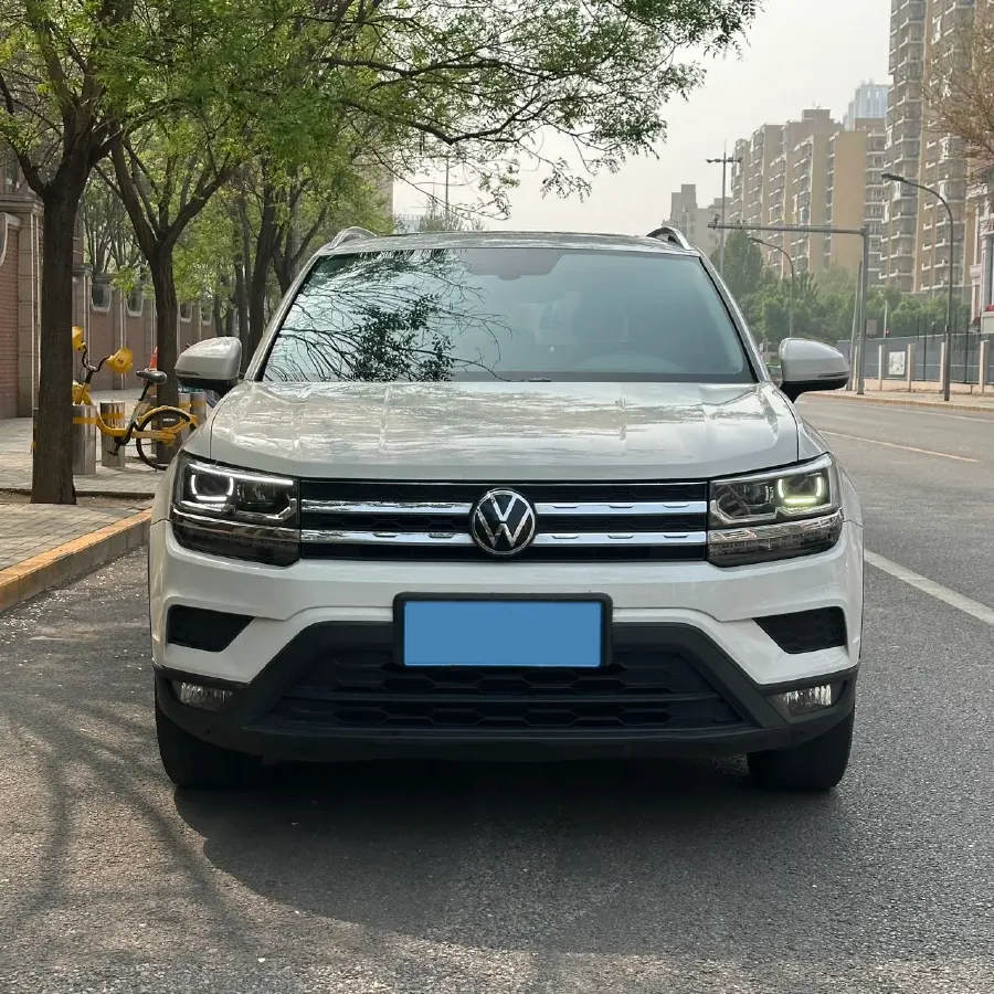 2019 MINI MINI 1.5T 102HP L3 7DCT,autocango,china used car exporter,china ev exporter,chinese used car exporter,chinese used ev exporter