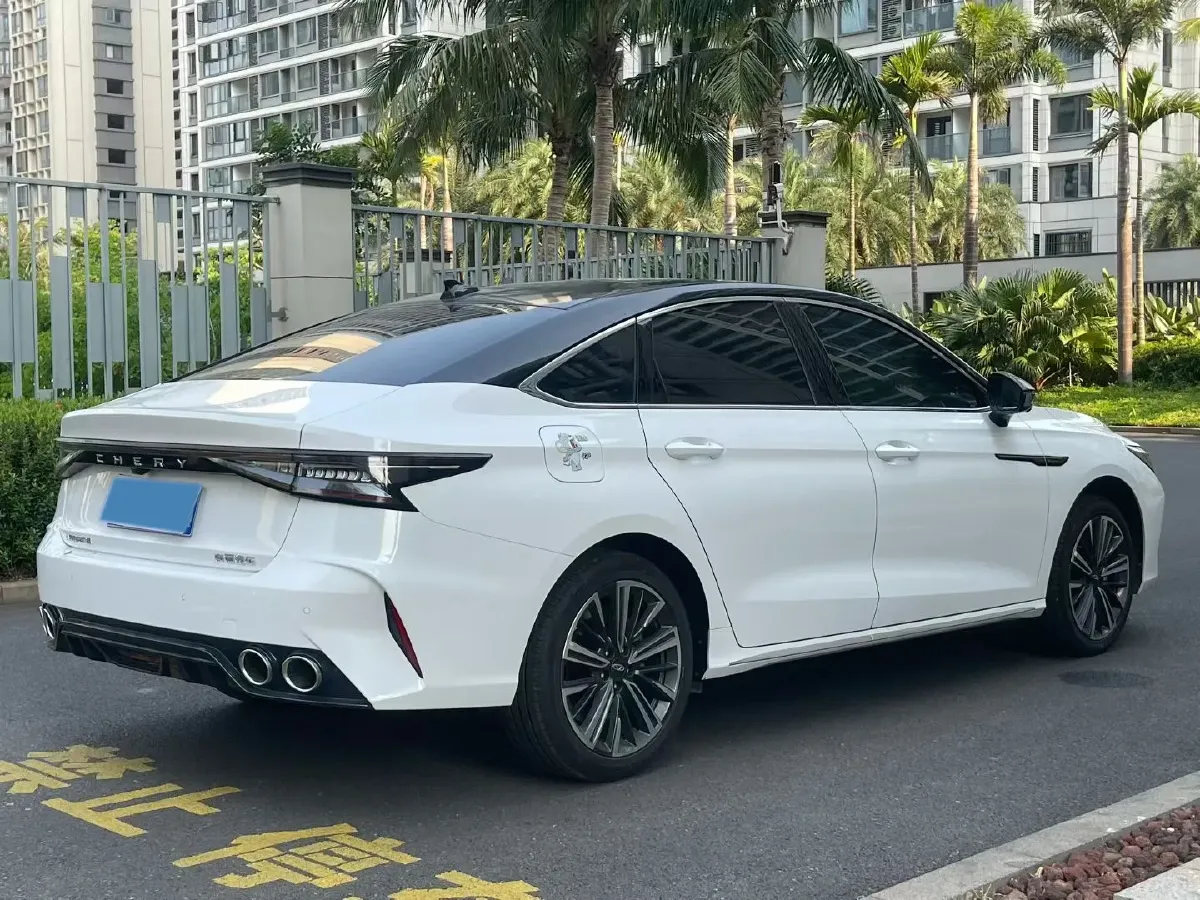 2025 Chery Arrizo 8 Pro 1.6T 197HP L4 7DCT,autocango,china used car exporter,china ev exporter,chinese used car exporter,chinese used ev exporter