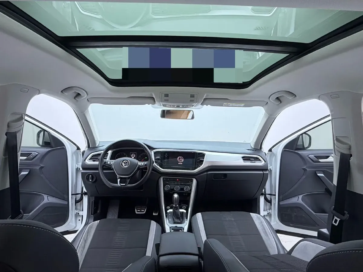 2022 Volkswagen T-Roc 1.4T 150HP L4 7DCT,autocango,china used car exporter,china ev exporter,chinese used car exporter,chinese used ev exporter