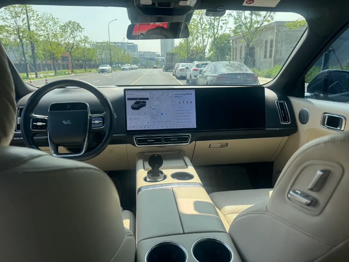 2023 Li L8 Range Extended 154HP REEV 40.9KWH,autocango,china used car exporter,china ev exporter,chinese used car exporter,chinese used ev exporter