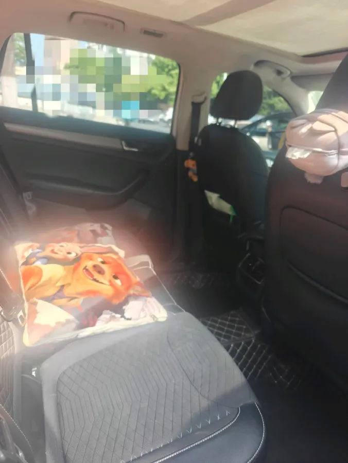 2019 Buick EnvisionPlus 1.5T 169HP L4 7DCT,autocango,china used car exporter,china ev exporter,chinese used car exporter,chinese used ev exporter