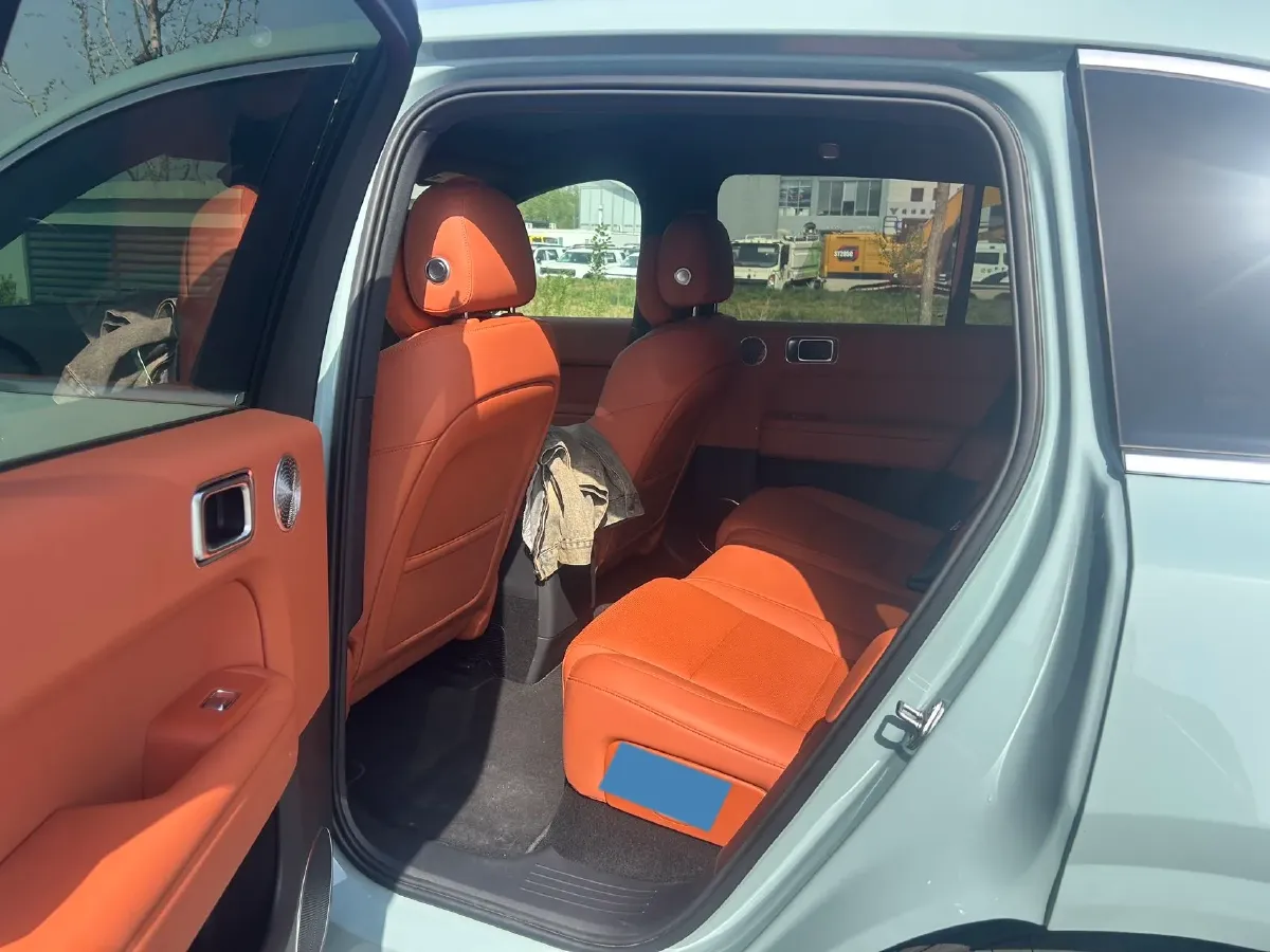 2025 Li L6 Range Extended 154HP L4 REEV,autocango,china used car exporter,china ev exporter,chinese used car exporter,chinese used ev exporter