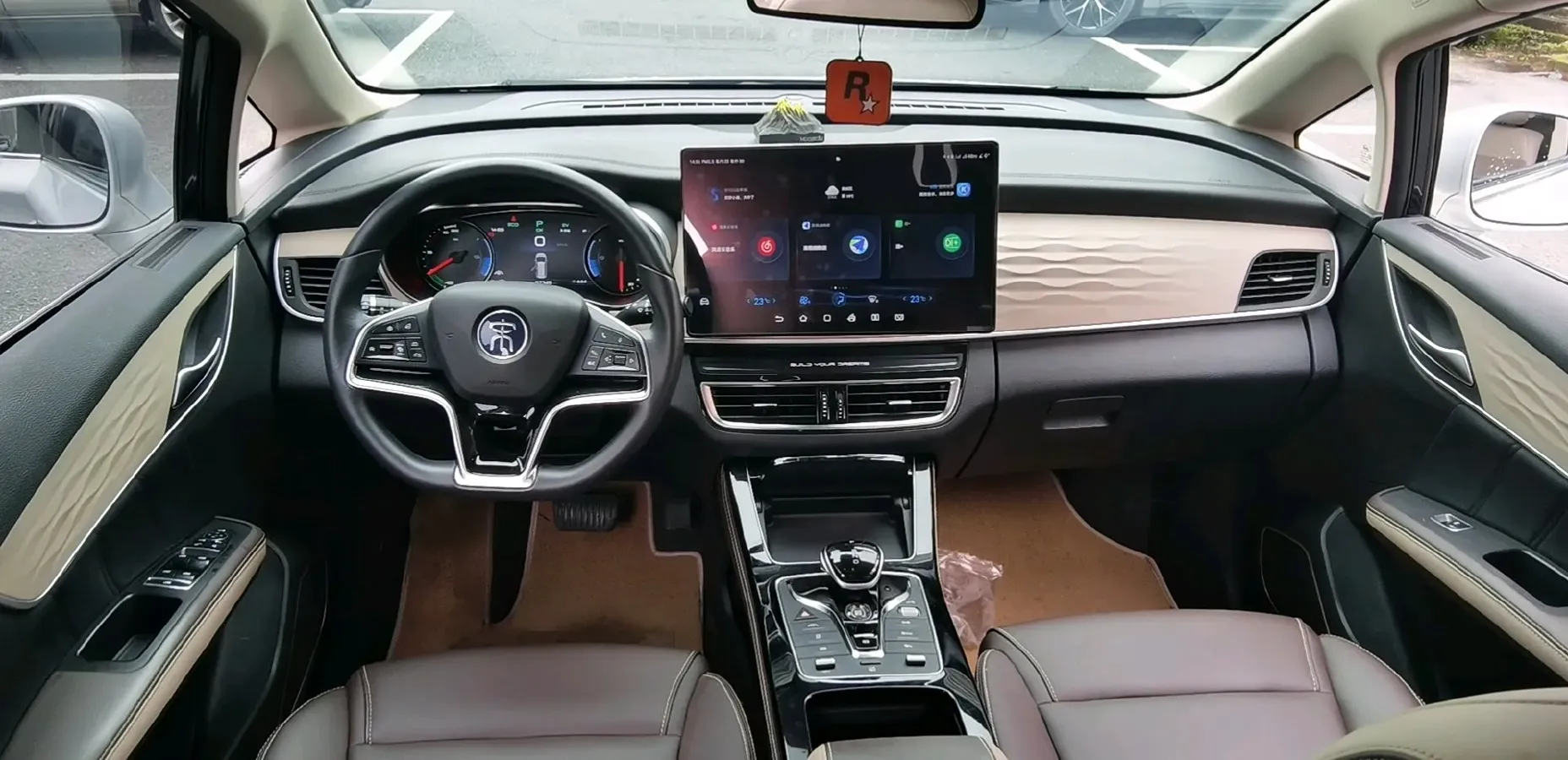 2022 Skyworth HT-i 1.5L 110HP L4 E-CVT PHEV 21.68KWH,autocango,china used car exporter,china ev exporter,chinese used car exporter,chinese used ev exporter