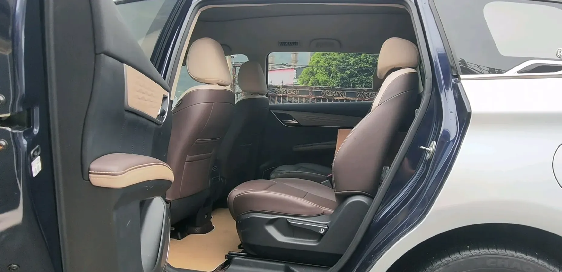 2022 Skyworth HT-i 1.5L 110HP L4 E-CVT PHEV 21.68KWH,autocango,china used car exporter,china ev exporter,chinese used car exporter,chinese used ev exporter