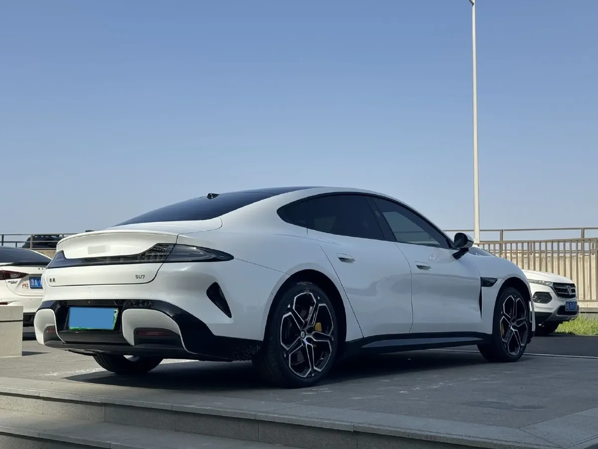 2024 MI SU7 BEV 73.6KWH,autocango,china used car exporter,china ev exporter,chinese used car exporter,chinese used ev exporter