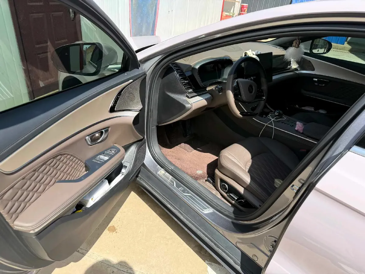 2024 BYD Han BEV 60.48KWH,autocango,china used car exporter,china ev exporter,chinese used car exporter,chinese used ev exporter