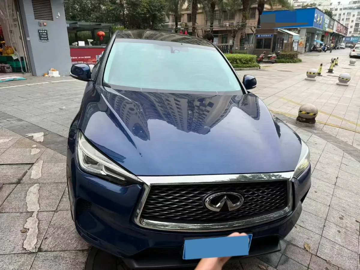 2018 Infiniti QX30 2.0T 211HP L4 7DCT,autocango,china used car exporter,china ev exporter,chinese used car exporter,chinese used ev exporter