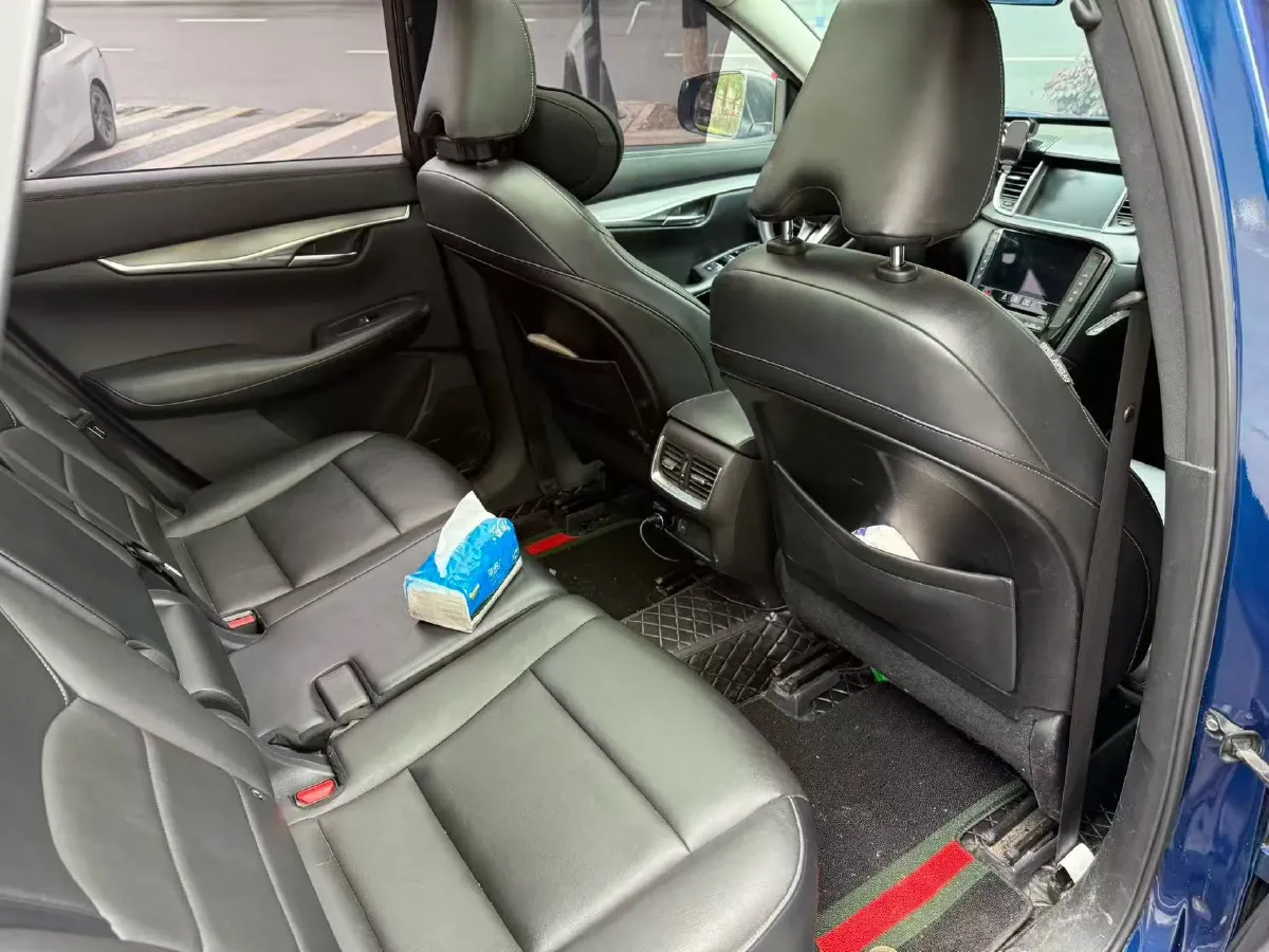 2018 Infiniti QX30 2.0T 211HP L4 7DCT,autocango,china used car exporter,china ev exporter,chinese used car exporter,chinese used ev exporter