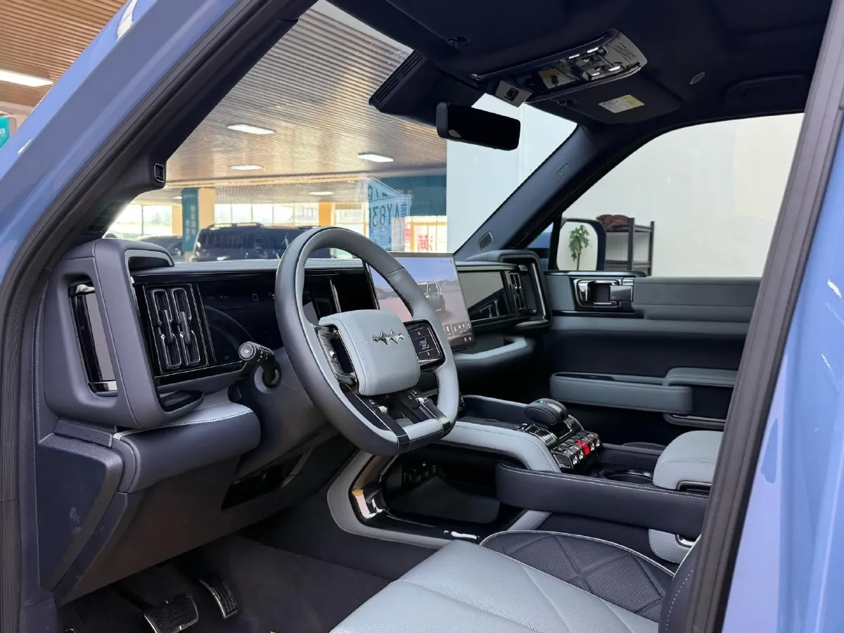 2023 Toyota Crown Kluger 2.5L 189HP L4 E-CVT Hybrid,autocango,china used car exporter,china ev exporter,chinese used car exporter,chinese used ev exporter