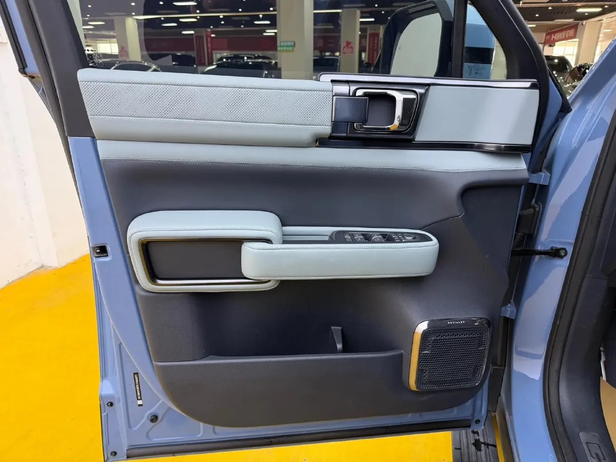 2023 Toyota Crown Kluger 2.5L 189HP L4 E-CVT Hybrid,autocango,china used car exporter,china ev exporter,chinese used car exporter,chinese used ev exporter