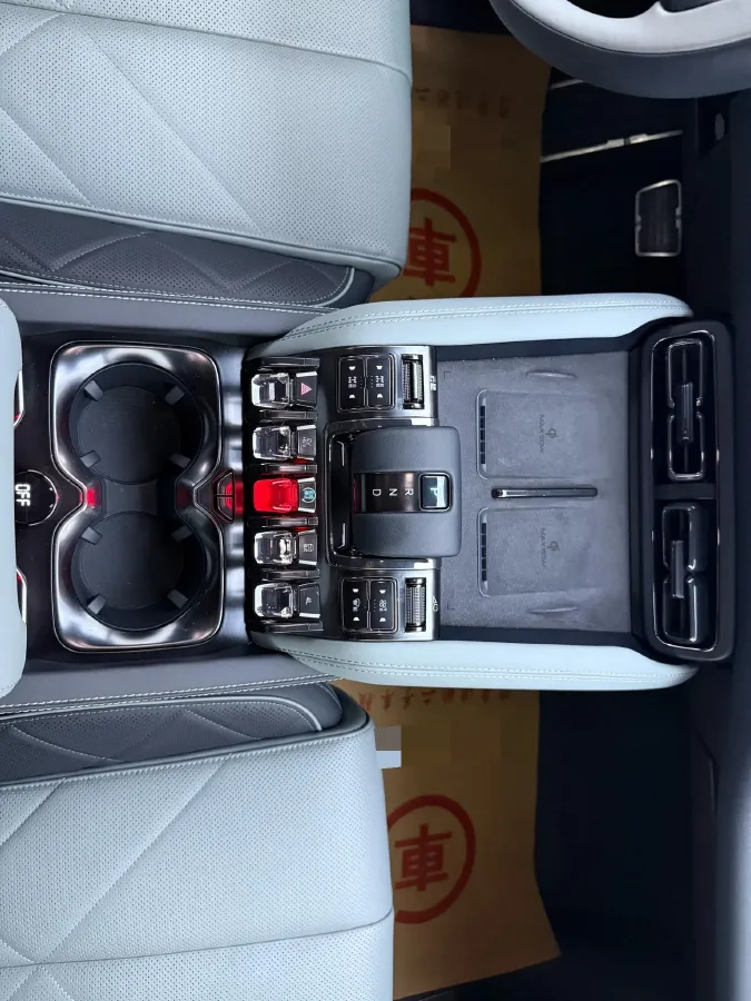 2023 Toyota Crown Kluger 2.5L 189HP L4 E-CVT Hybrid,autocango,china used car exporter,china ev exporter,chinese used car exporter,chinese used ev exporter