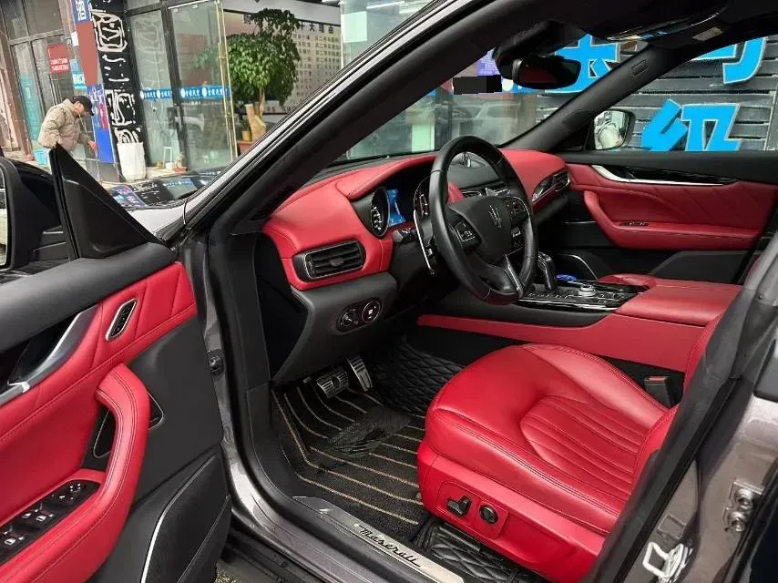 2019 Maserati Levante 3.0T 350HP V6 8AT,autocango,china used car exporter,china ev exporter,chinese used car exporter,chinese used ev exporter