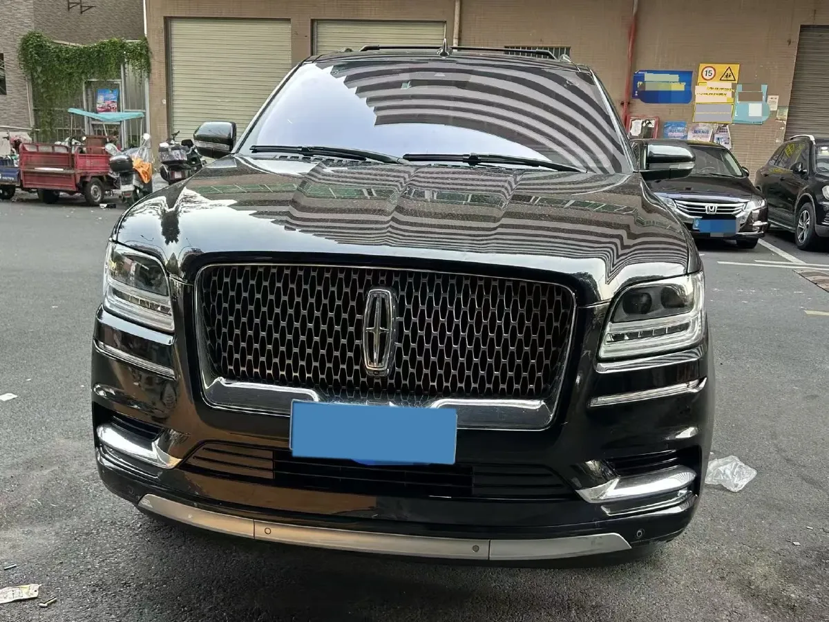 2019 Lincoln Navigator 3.5T 388HP V6 10AT,autocango,china used car exporter,china ev exporter,chinese used car exporter,chinese used ev exporter