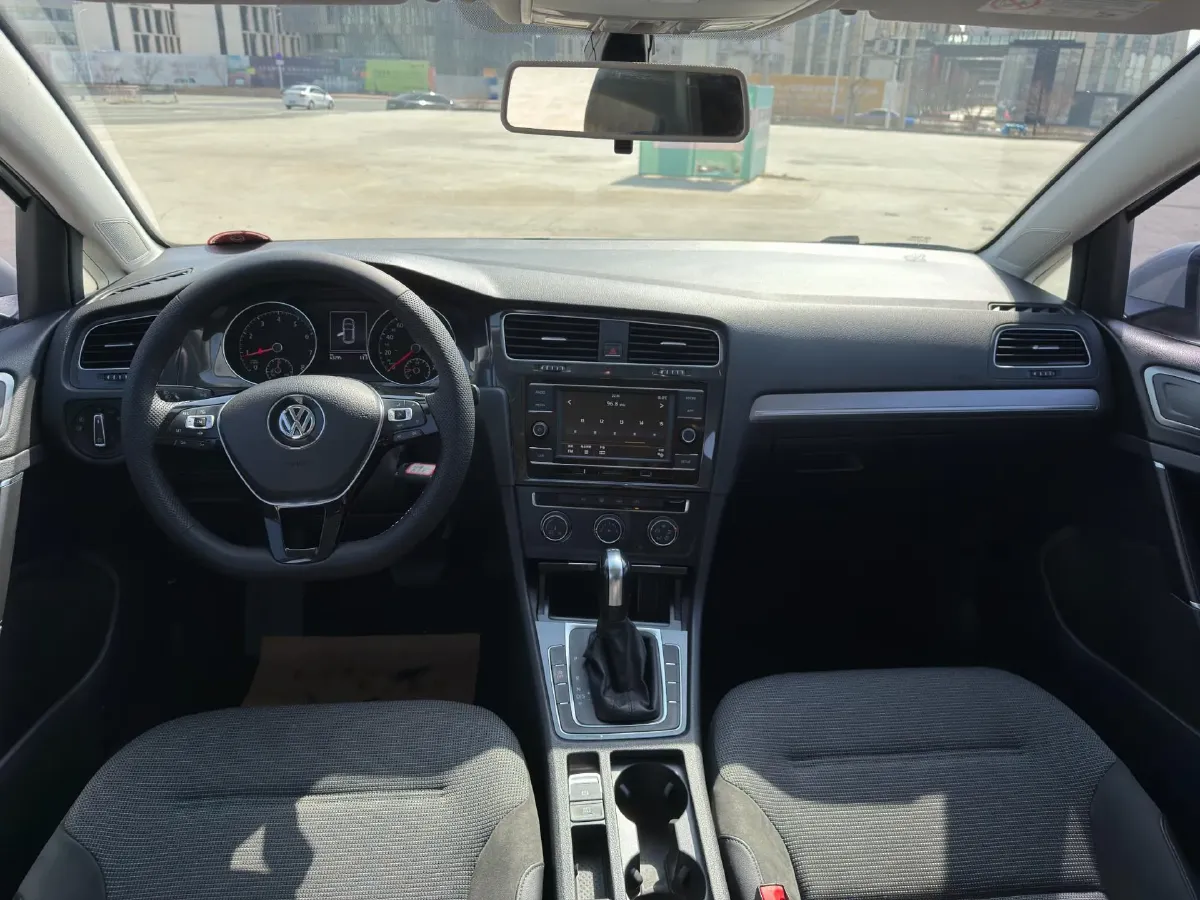2020 Volkswagen Golf 1.4T 150HP L4 7DCT,autocango,china used car exporter,china ev exporter,chinese used car exporter,chinese used ev exporter