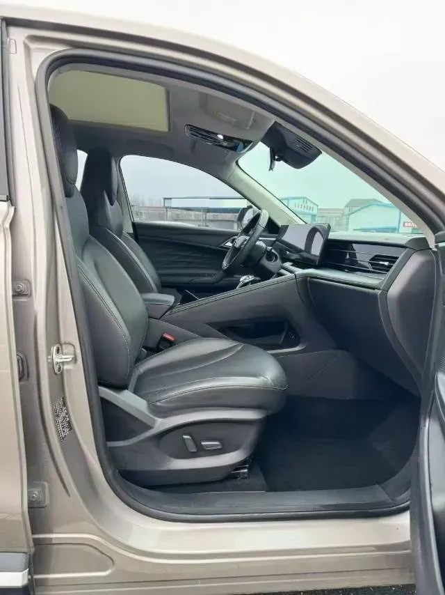 2023 Roewe RX5 1.5T 188HP L4 7DCT,autocango,china used car exporter,china ev exporter,chinese used car exporter,chinese used ev exporter