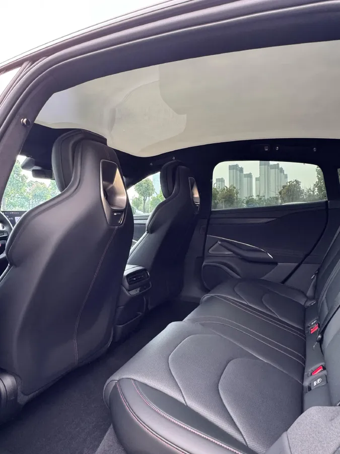 2024 MI SU7 BEV 101KWH,autocango,china used car exporter,china ev exporter,chinese used car exporter,chinese used ev exporter