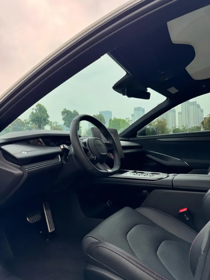 2024 MI SU7 BEV 101KWH,autocango,china used car exporter,china ev exporter,chinese used car exporter,chinese used ev exporter