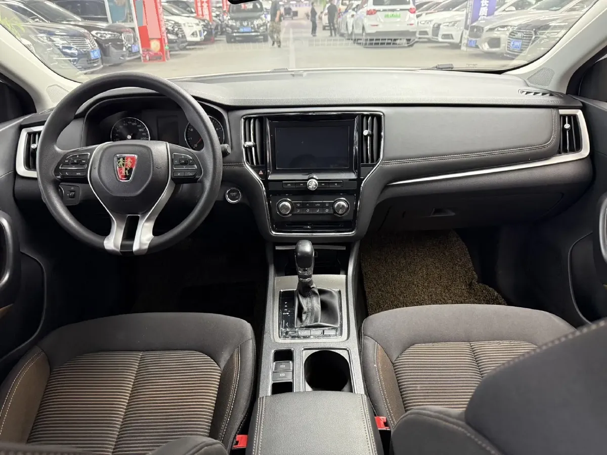 2019 Roewe i6 1.6L 125HP L4 CVT,autocango,china used car exporter,china ev exporter,chinese used car exporter,chinese used ev exporter