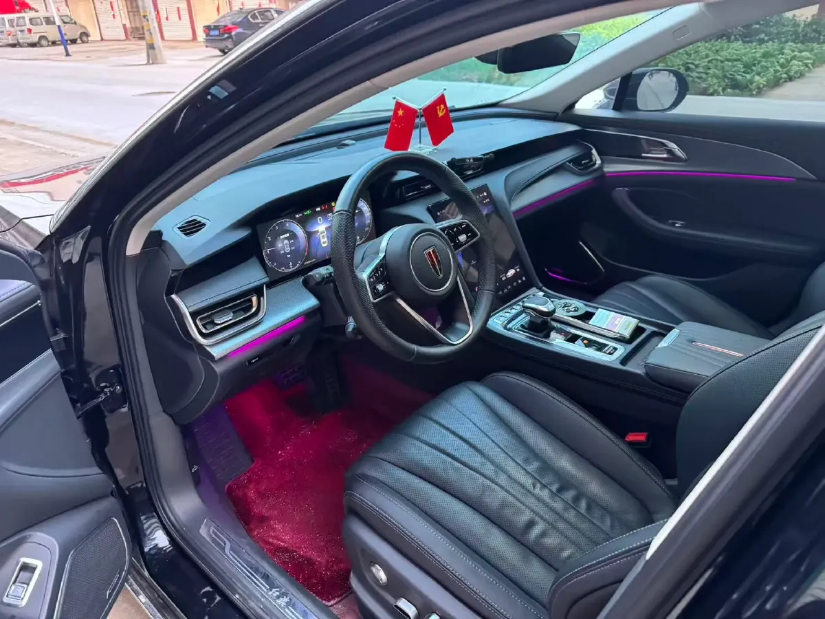 2024 HongQi H5 2.0T 224HP L4 8AT,autocango,china used car exporter,china ev exporter,chinese used car exporter,chinese used ev exporter