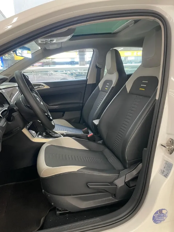 2021 Haval H6 1.5T 169HP L4 7DCT,autocango,china used car exporter,china ev exporter,chinese used car exporter,chinese used ev exporter
