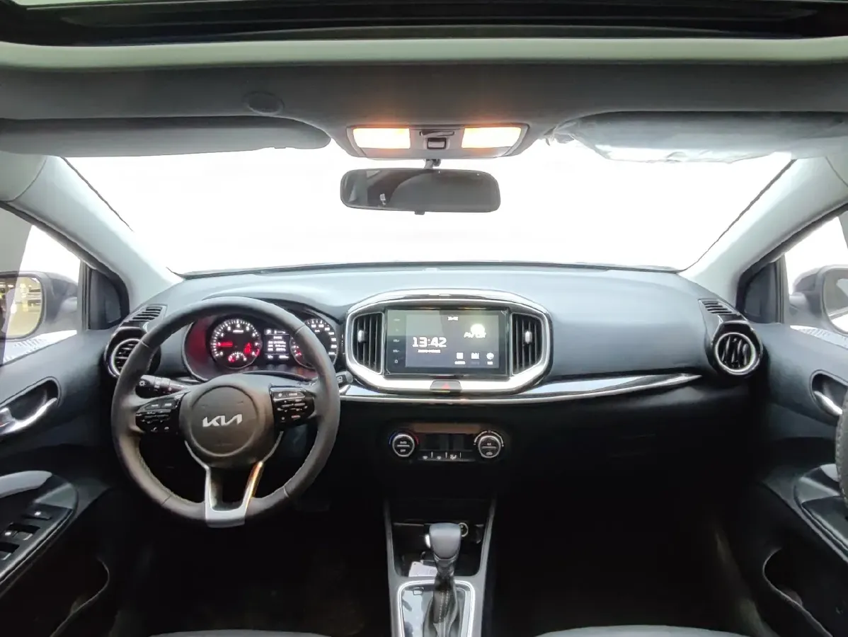 2021 Kia KX1 1.4L 100HP L4 CVT,autocango,china used car exporter,china ev exporter,chinese used car exporter,chinese used ev exporter