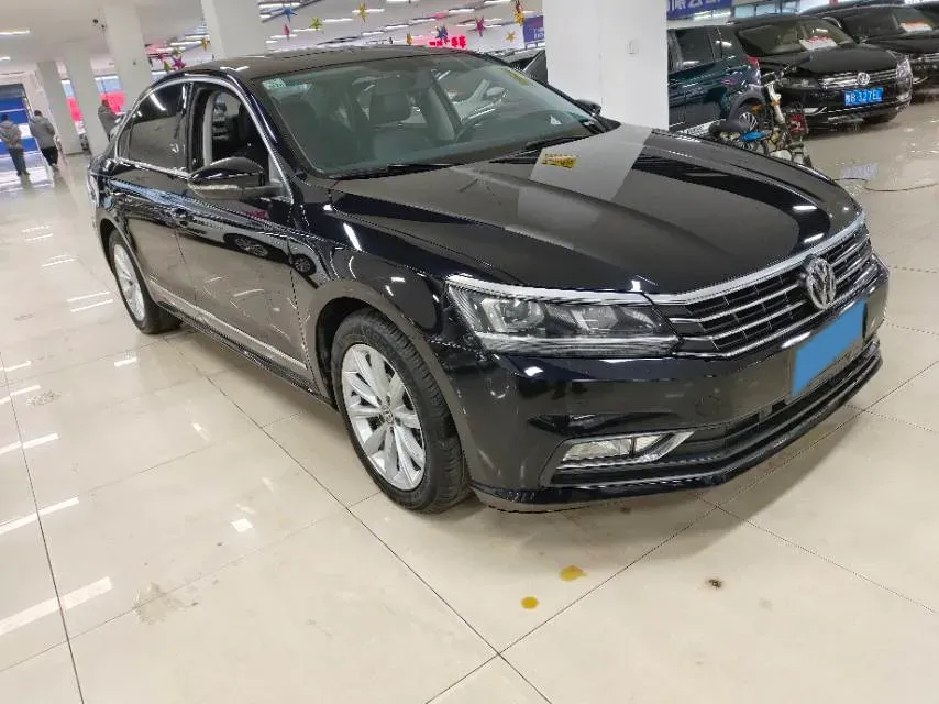 2017 Volkswagen Passat 1.8T 180HP L4 7DCT,autocango,china used car exporter,china ev exporter,chinese used car exporter,chinese used ev exporter