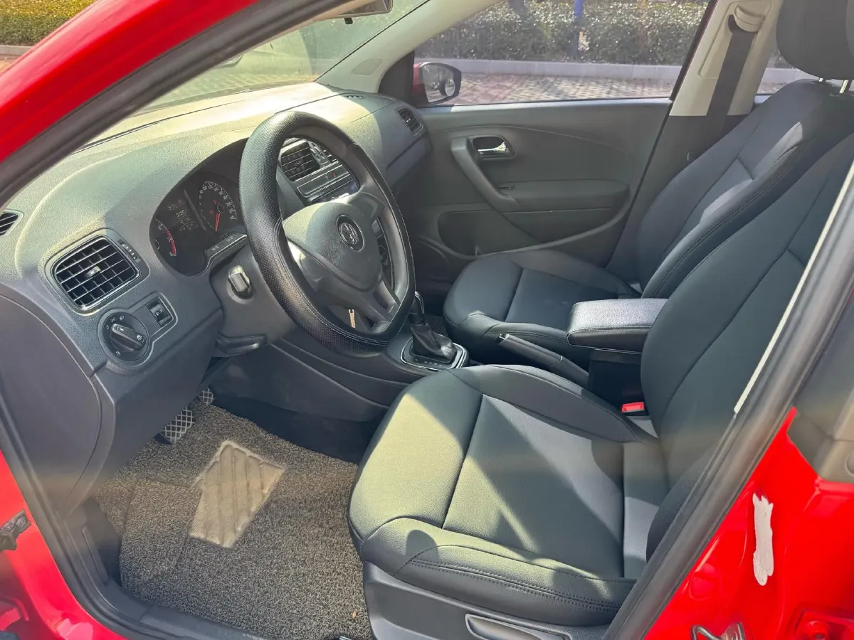 2016 Volkswagen Polo 1.4L 90HP L4 6AT,autocango,china used car exporter,china ev exporter,chinese used car exporter,chinese used ev exporter