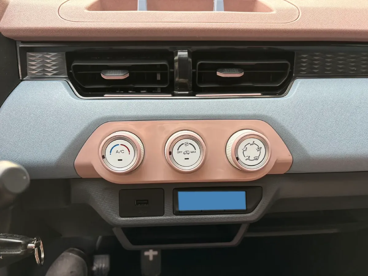 2024 Chery QQ Ice Cream BEV 17.4KWH,autocango,china used car exporter,china ev exporter,chinese used car exporter,chinese used ev exporter