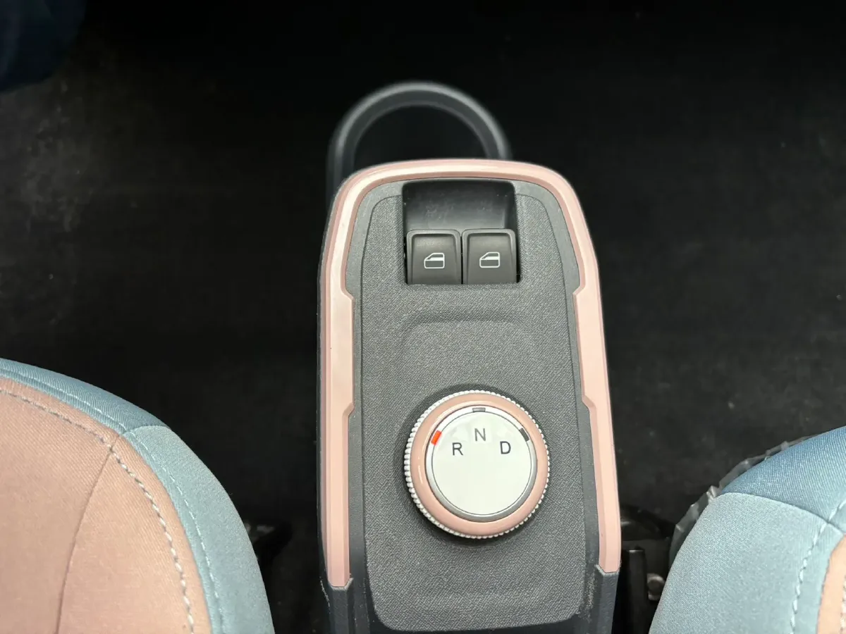 2024 Chery QQ Ice Cream BEV 17.4KWH,autocango,china used car exporter,china ev exporter,chinese used car exporter,chinese used ev exporter