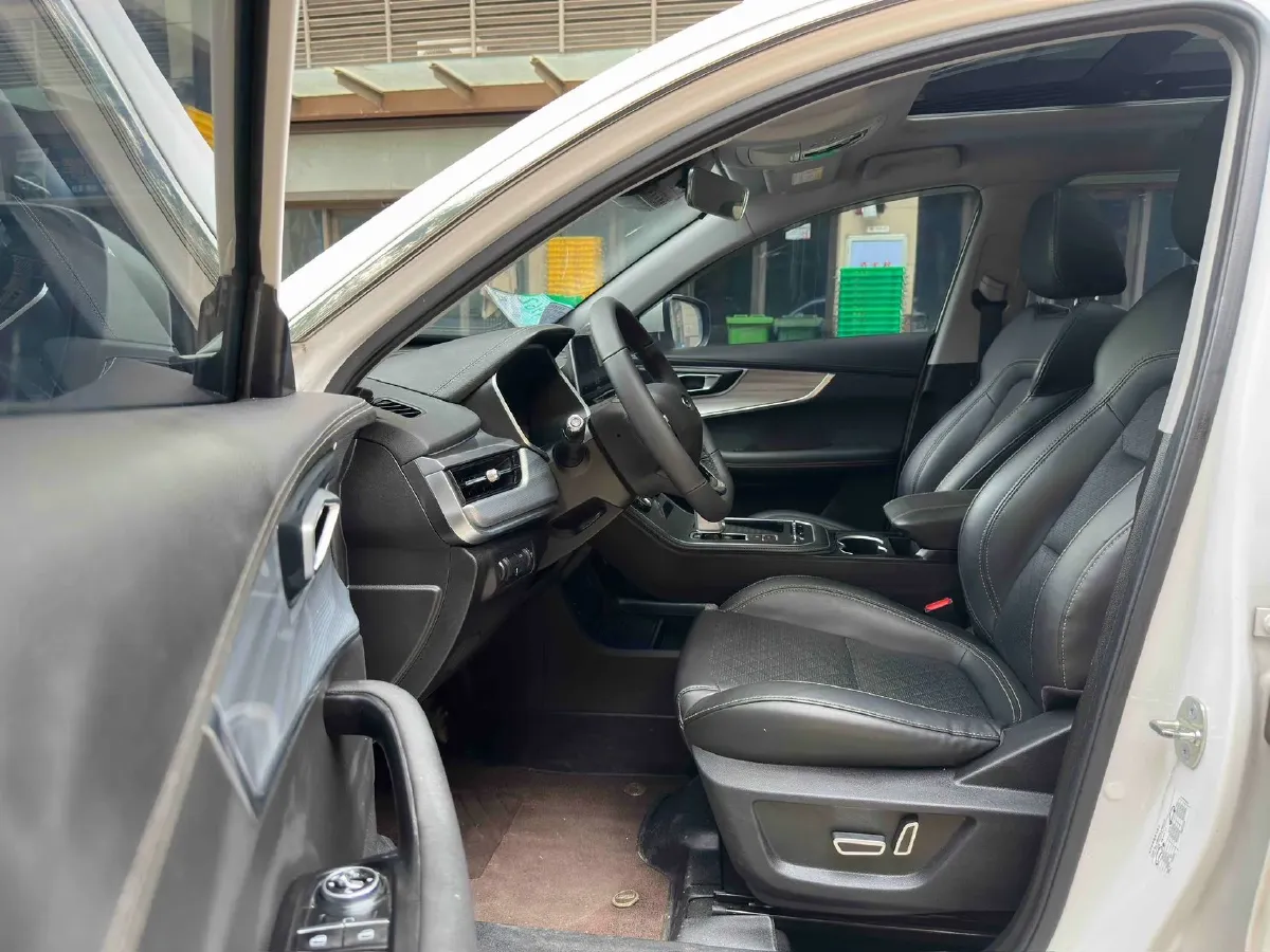 2020 Chery Tiggo 8 1.6T 197HP L4 7DCT,autocango,china used car exporter,china ev exporter,chinese used car exporter,chinese used ev exporter