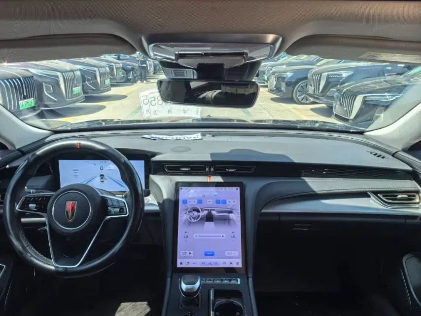 2023 HongQi H5 2.0T 224HP L4 8AT,autocango,china used car exporter,china ev exporter,chinese used car exporter,chinese used ev exporter