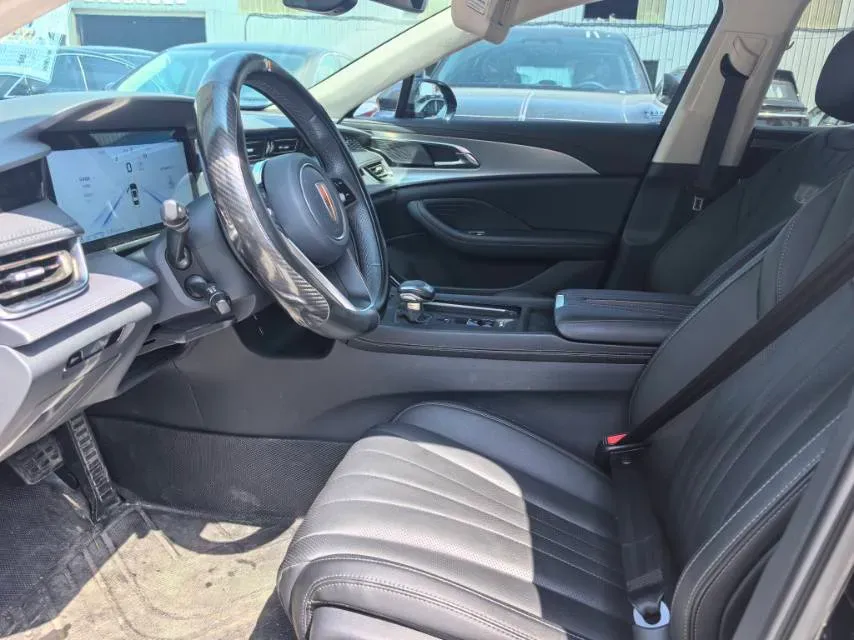 2023 HongQi H5 2.0T 224HP L4 8AT,autocango,china used car exporter,china ev exporter,chinese used car exporter,chinese used ev exporter