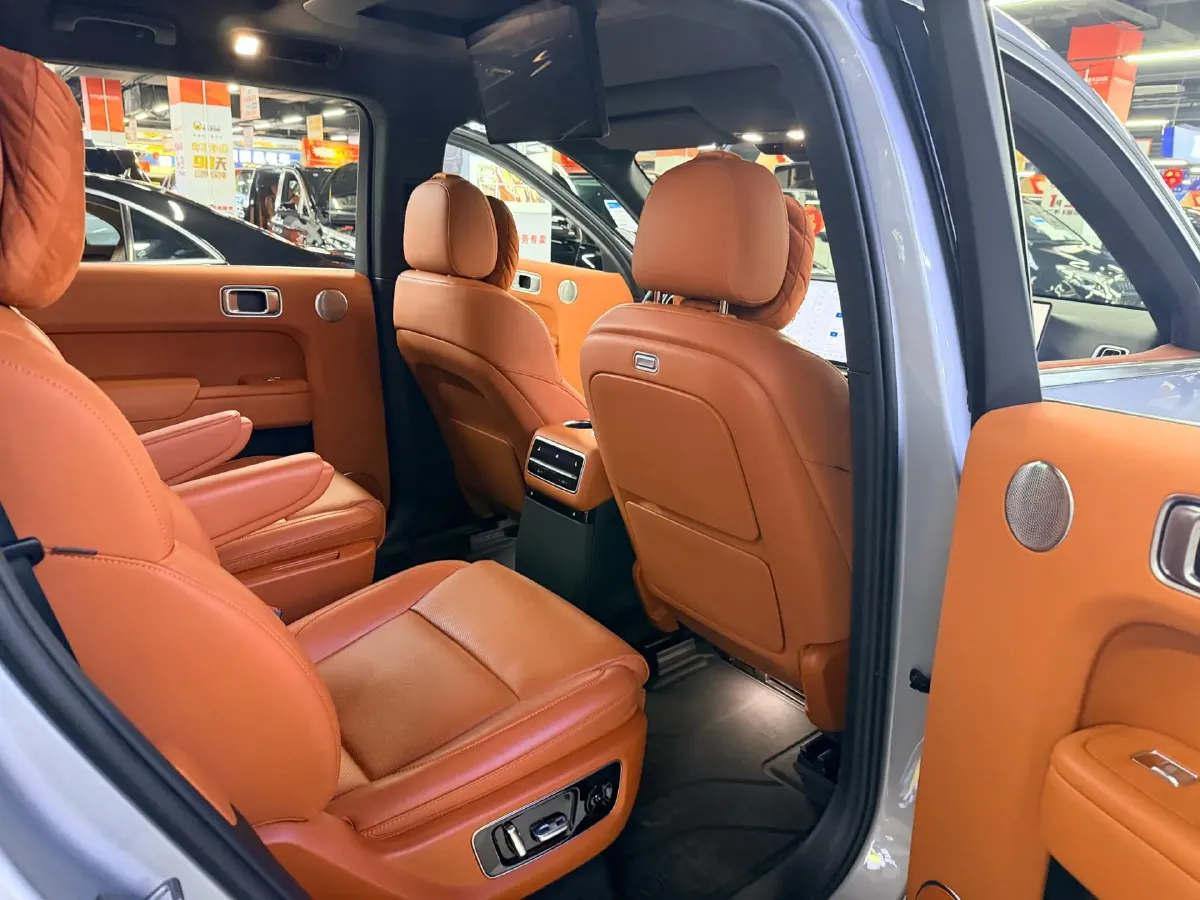 2022 Li L9 Range Extended 154HP REEV 42.6KWH,autocango,china used car exporter,china ev exporter,chinese used car exporter,chinese used ev exporter