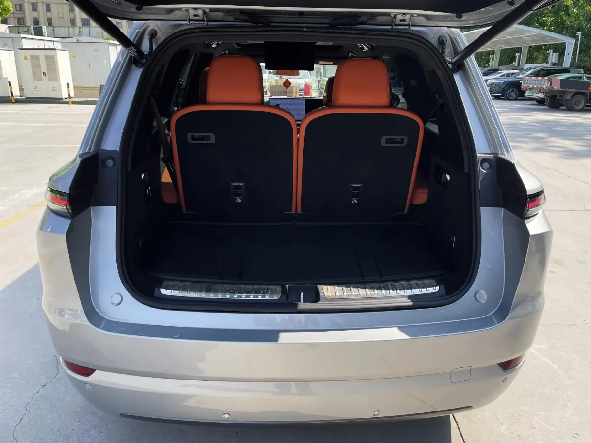 2022 Li L9 Range Extended 154HP REEV 42.6KWH,autocango,china used car exporter,china ev exporter,chinese used car exporter,chinese used ev exporter