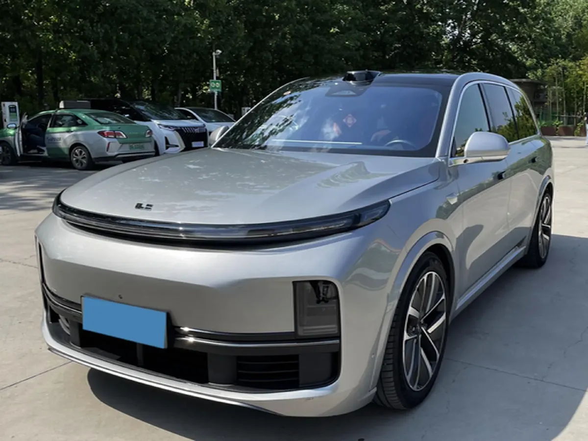 2022 Li L9 Range Extended 154HP REEV 42.6KWH,autocango,china used car exporter,china ev exporter,chinese used car exporter,chinese used ev exporter