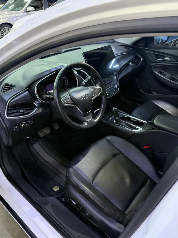 2019 Chevrolet Malibu XL 2.0T 241HP L4 9AT,autocango,china used car exporter,china ev exporter,chinese used car exporter,chinese used ev exporter