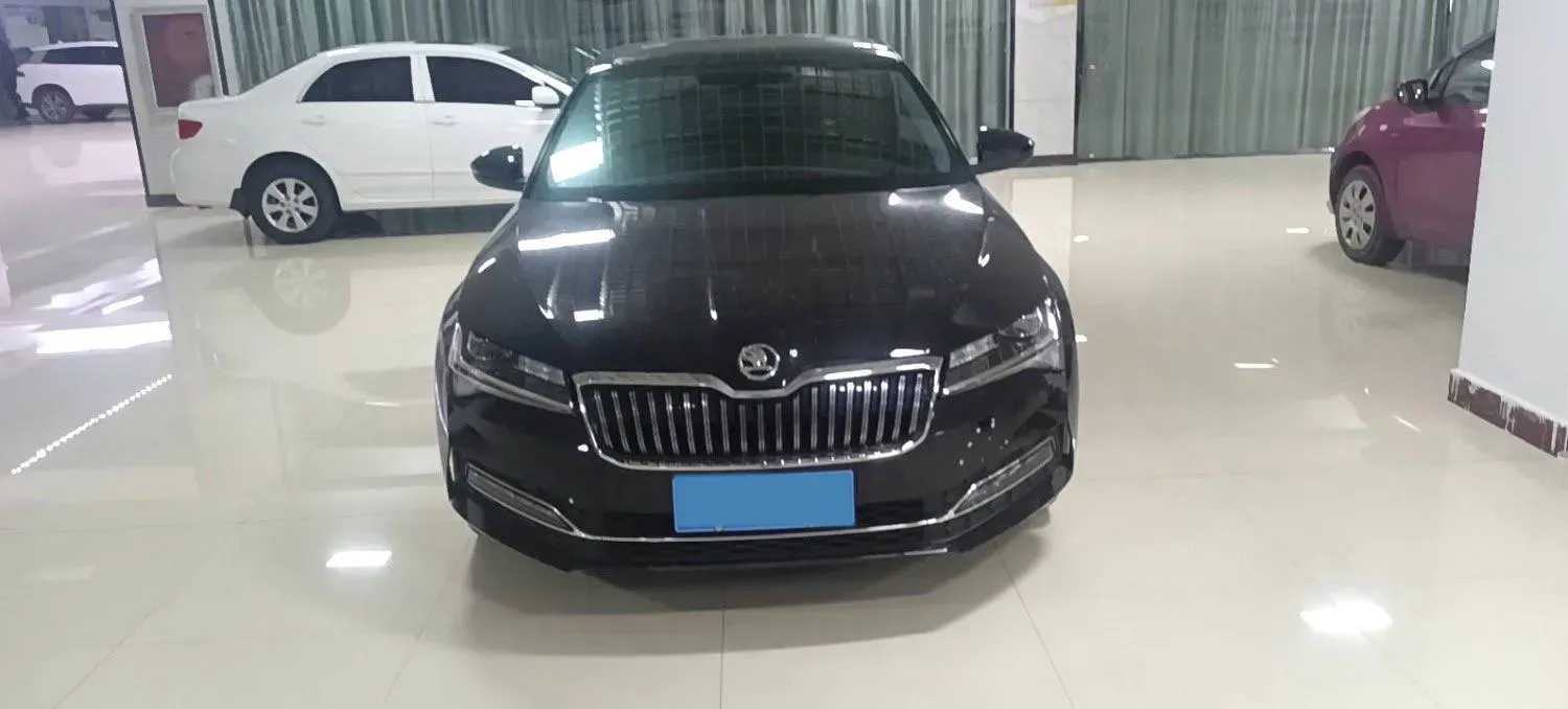 2023 Skoda Superb 1.4T 150HP L4 7DCT,autocango,china used car exporter,china ev exporter,chinese used car exporter,chinese used ev exporter