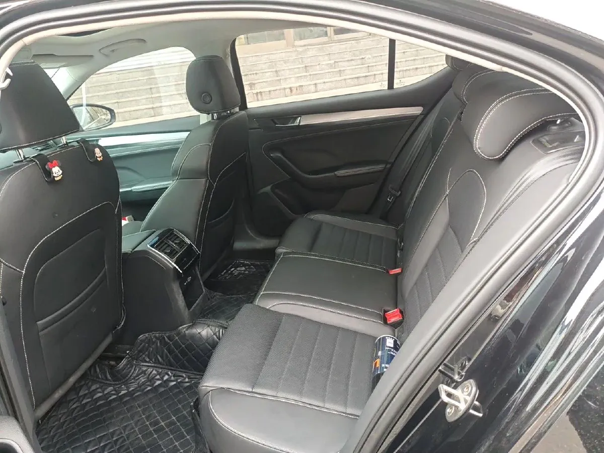 2023 Skoda Superb 1.4T 150HP L4 7DCT,autocango,china used car exporter,china ev exporter,chinese used car exporter,chinese used ev exporter