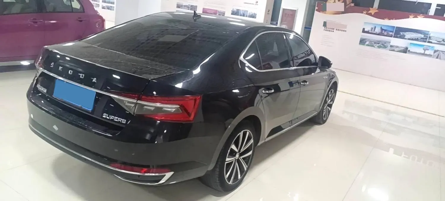 2023 Skoda Superb 1.4T 150HP L4 7DCT,autocango,china used car exporter,china ev exporter,chinese used car exporter,chinese used ev exporter