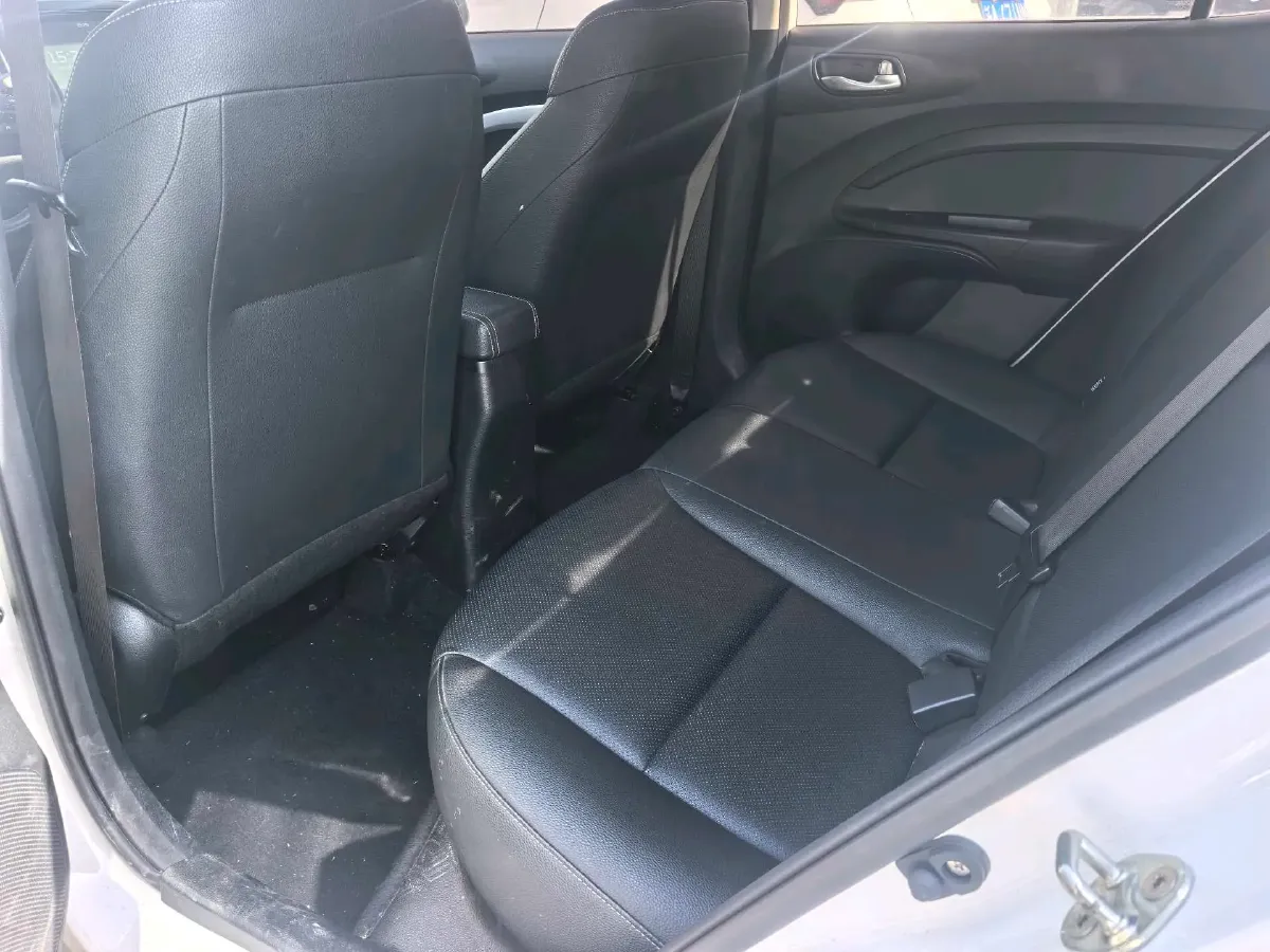 2021 Kia KX1 1.4L 100HP L4 6AT,autocango,china used car exporter,china ev exporter,chinese used car exporter,chinese used ev exporter