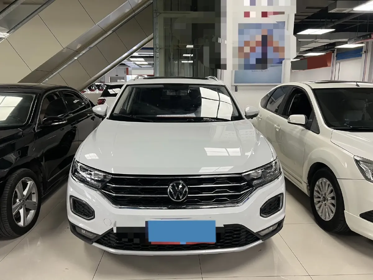 2021 Volkswagen T-Roc 1.4T 150HP L4 7DCT,autocango,china used car exporter,china ev exporter,chinese used car exporter,chinese used ev exporter