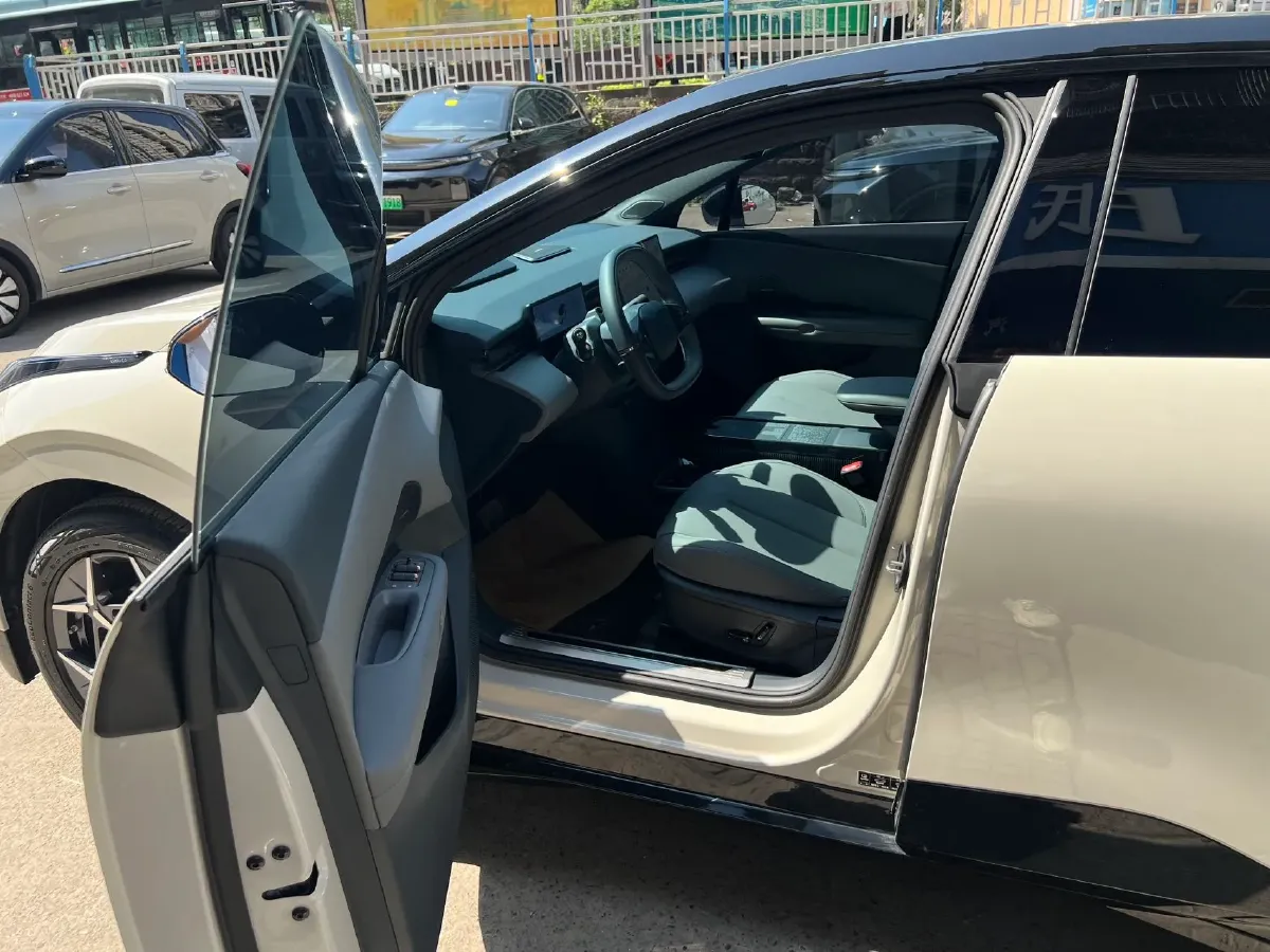 2025 Dongfeng Z9 2.0T 258HP L4 8AT,autocango,china used car exporter,china ev exporter,chinese used car exporter,chinese used ev exporter