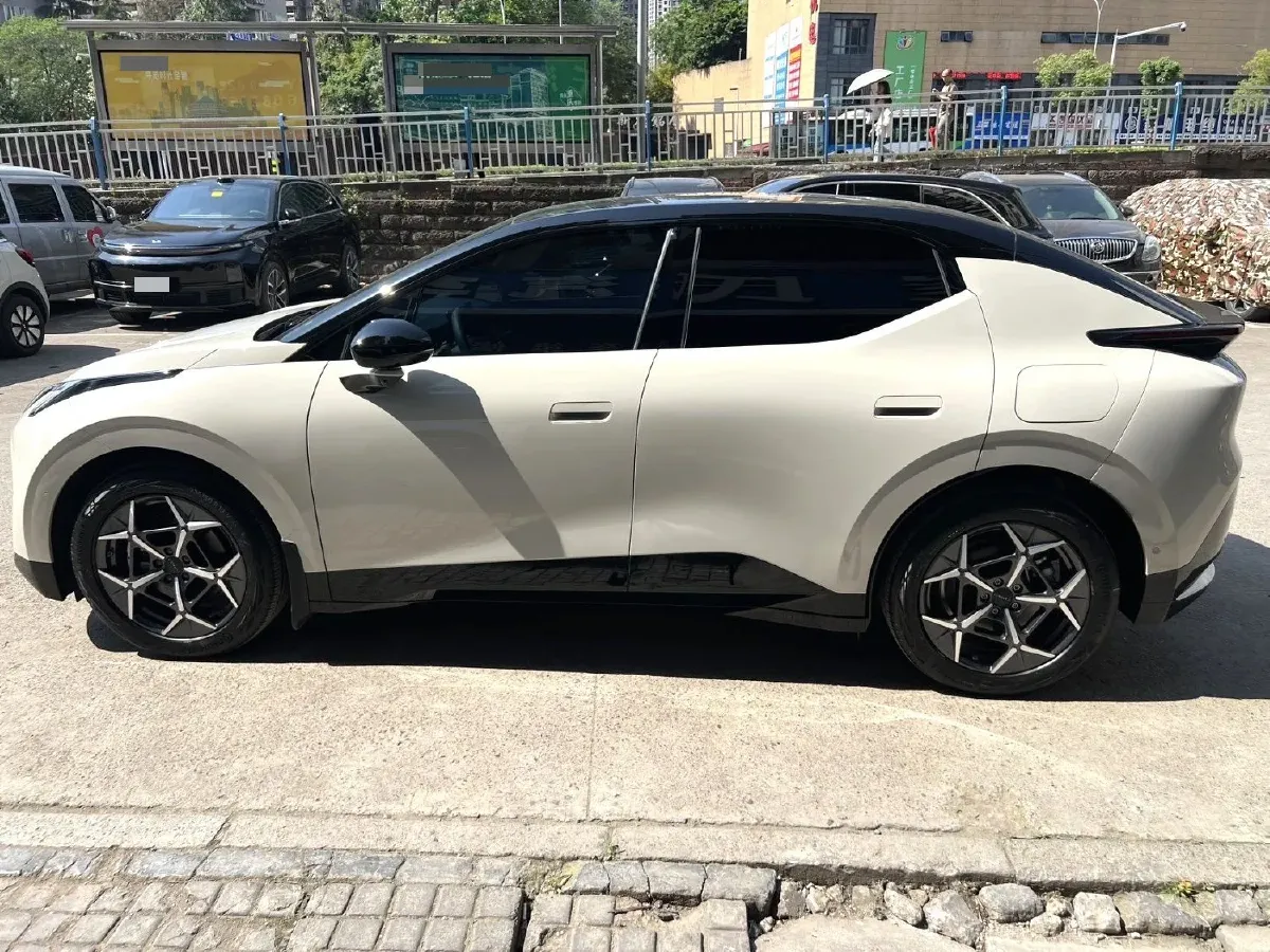 2025 Dongfeng Z9 2.0T 258HP L4 8AT,autocango,china used car exporter,china ev exporter,chinese used car exporter,chinese used ev exporter