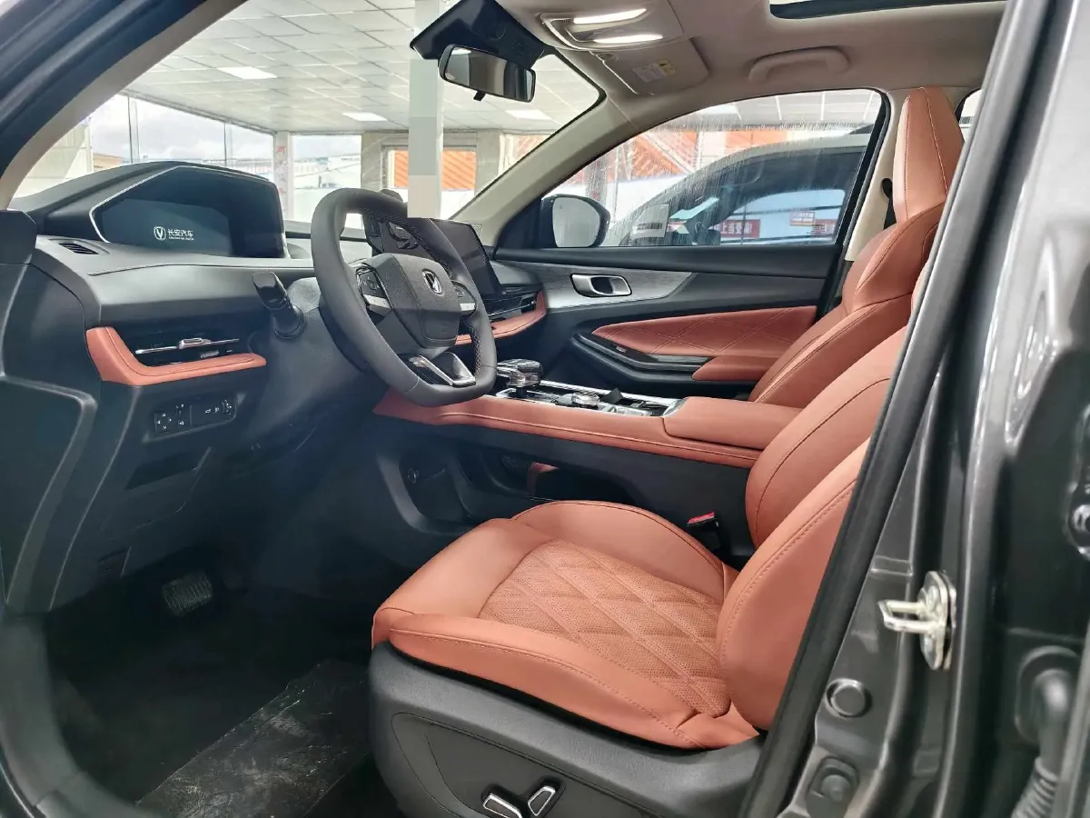 2024 ChangAn CS55 Plus 1.5T 188HP L4 7DCT,autocango,china used car exporter,china ev exporter,chinese used car exporter,chinese used ev exporter