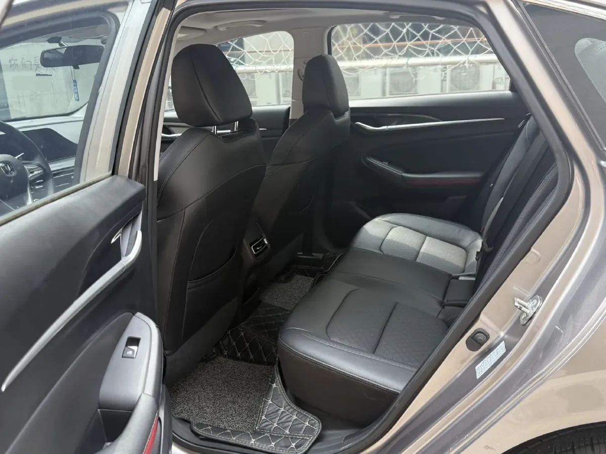 2020 ChangAn Eado 1.4T 158HP L4 7DCT,autocango,china used car exporter,china ev exporter,chinese used car exporter,chinese used ev exporter