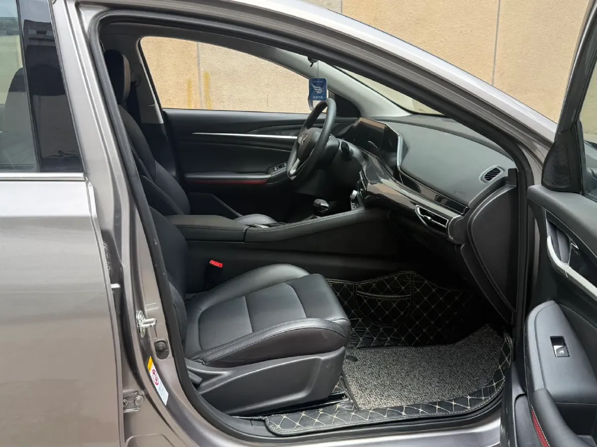 2020 ChangAn Eado 1.4T 158HP L4 7DCT,autocango,china used car exporter,china ev exporter,chinese used car exporter,chinese used ev exporter